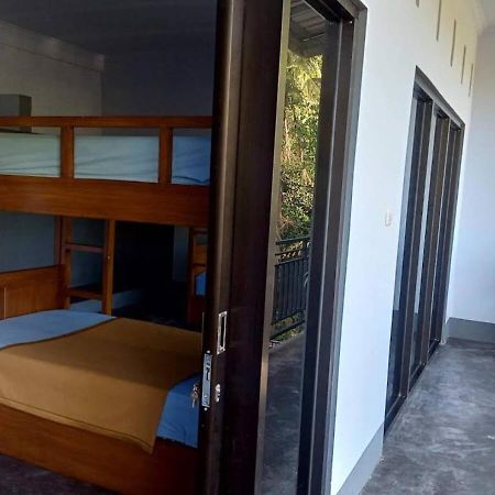 Merendeng Hostel Kuta Kuta  Eksteriør bilde