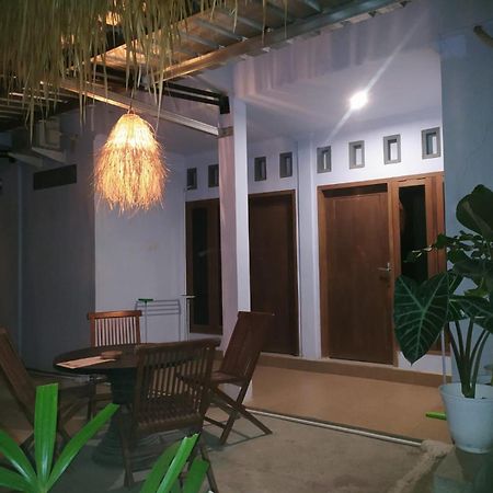 Merendeng Hostel Kuta Kuta  Eksteriør bilde