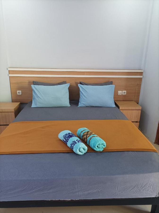 Merendeng Hostel Kuta Kuta  Eksteriør bilde