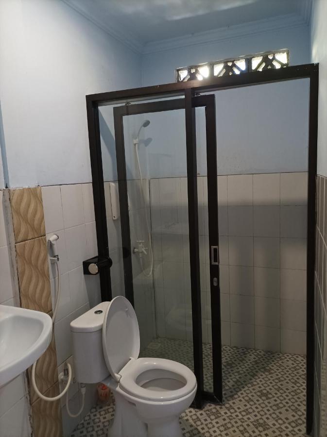 Merendeng Hostel Kuta Kuta  Eksteriør bilde