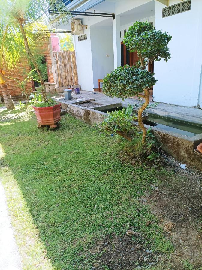 Merendeng Hostel Kuta Kuta  Eksteriør bilde