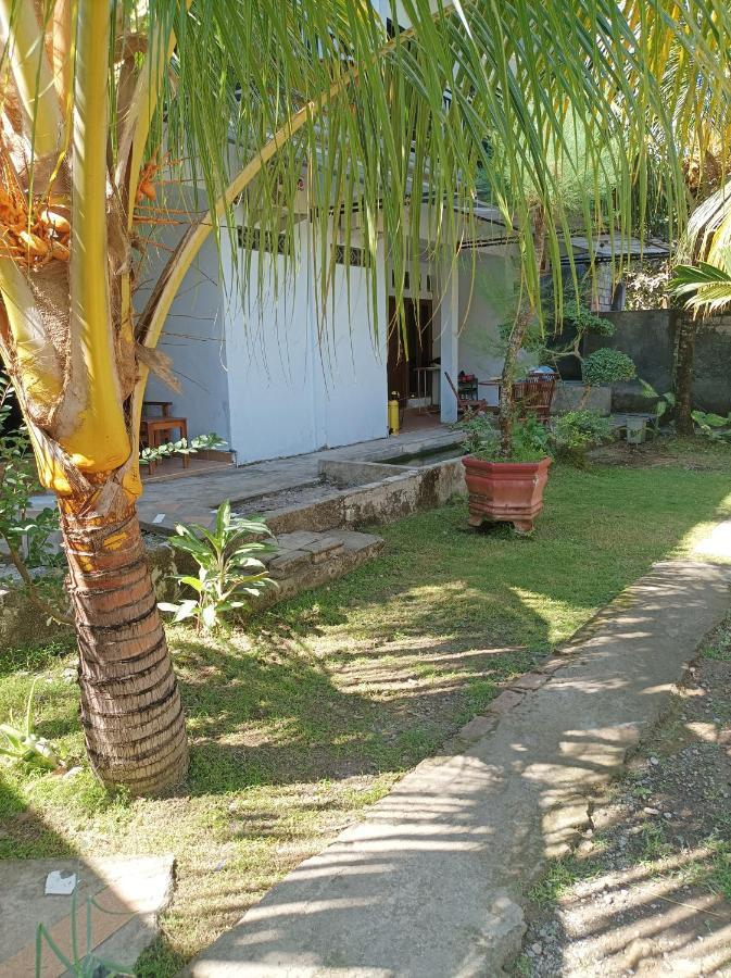 Merendeng Hostel Kuta Kuta  Eksteriør bilde