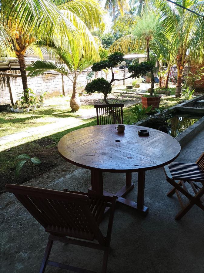 Merendeng Hostel Kuta Kuta  Eksteriør bilde