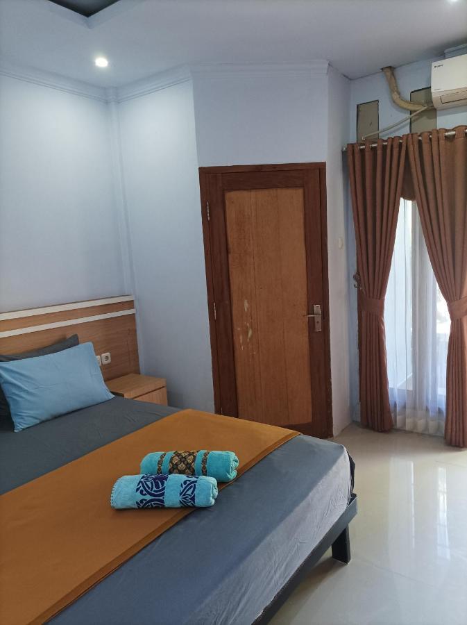 Merendeng Hostel Kuta Kuta  Eksteriør bilde