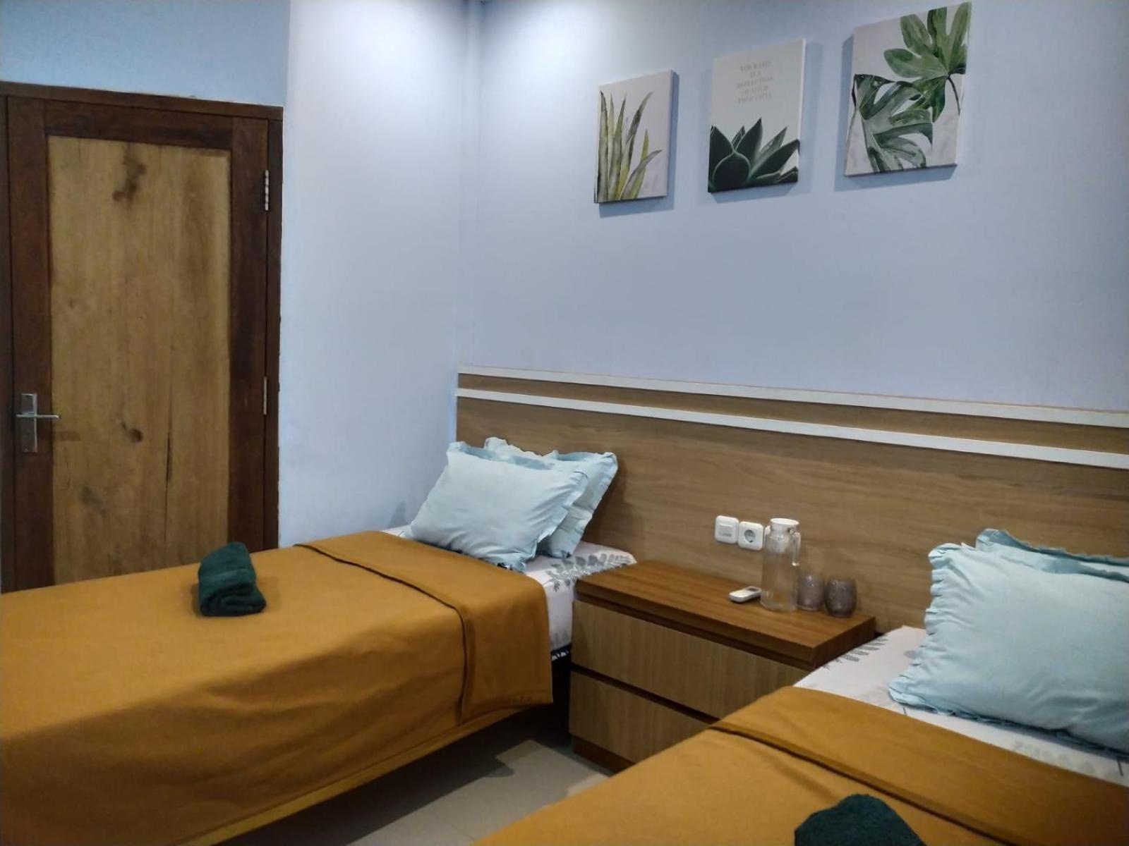 Merendeng Hostel Kuta Kuta  Eksteriør bilde